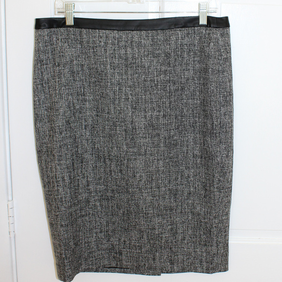 Ann Taylor Dresses & Skirts - NWOT Ann Taylor pencil skirt-10-tweed-part of set